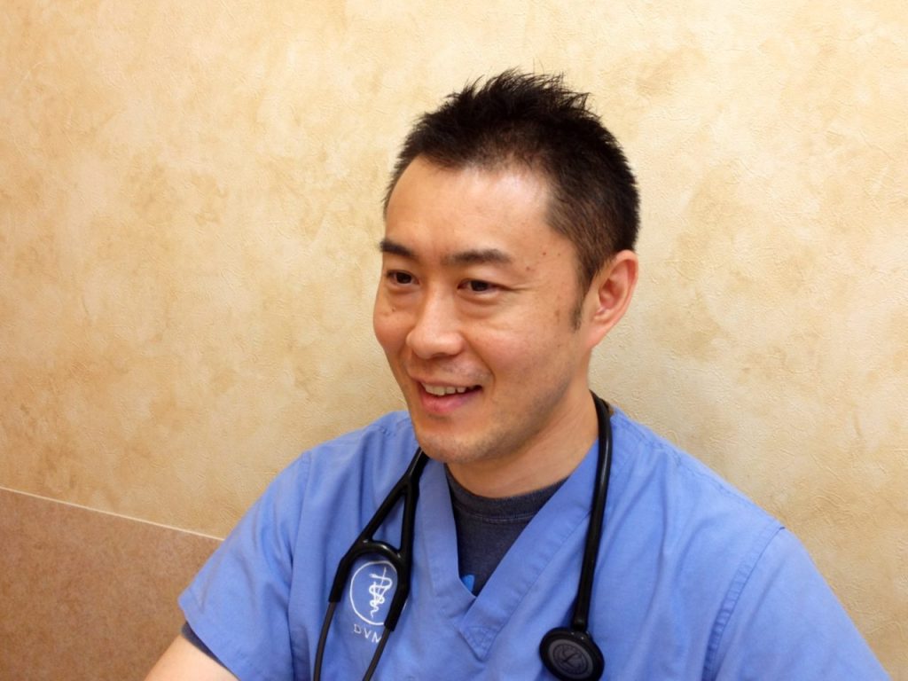 院長 獣医師   外池　陵生